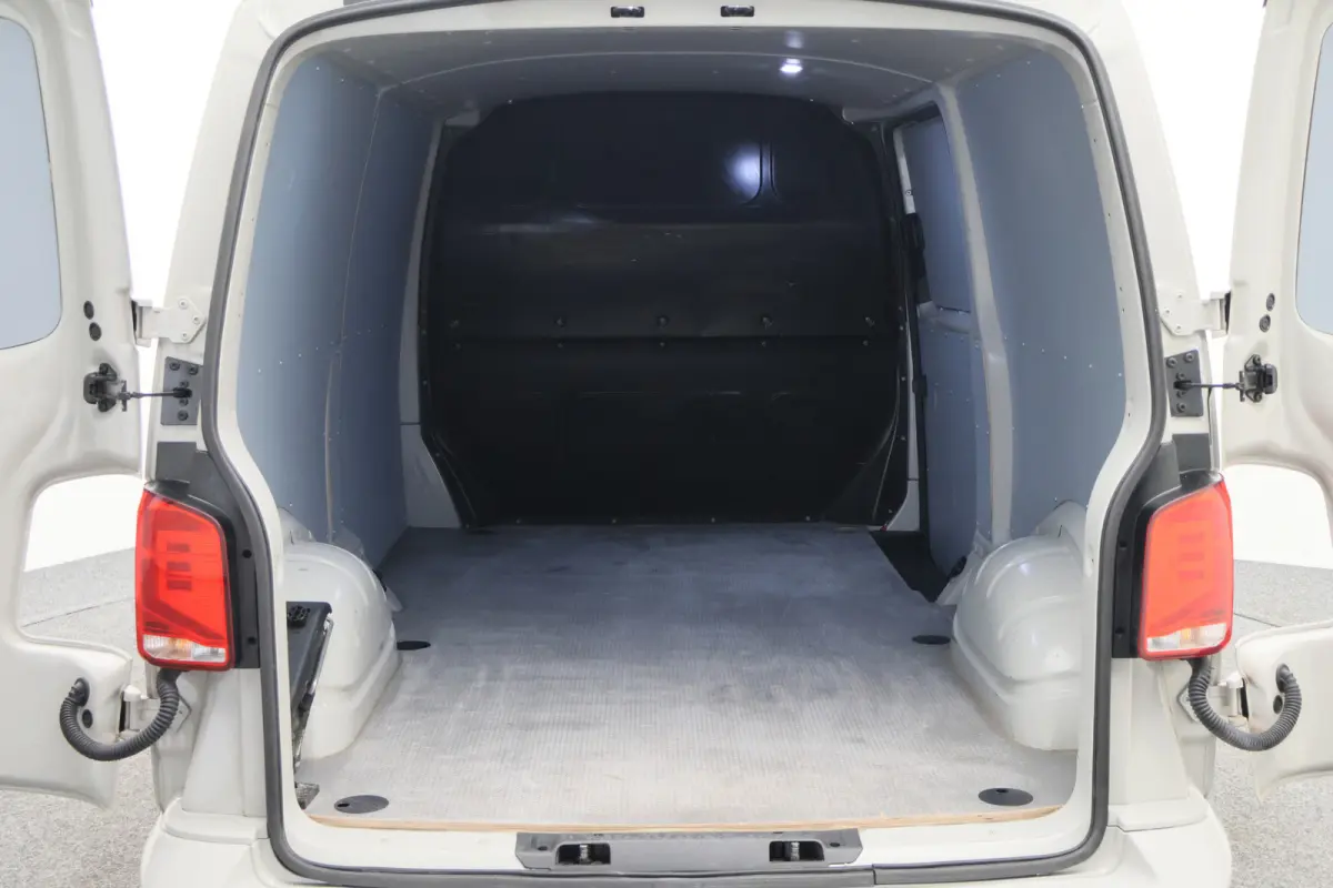 2.0 TDI DSG L2H1 Leer,