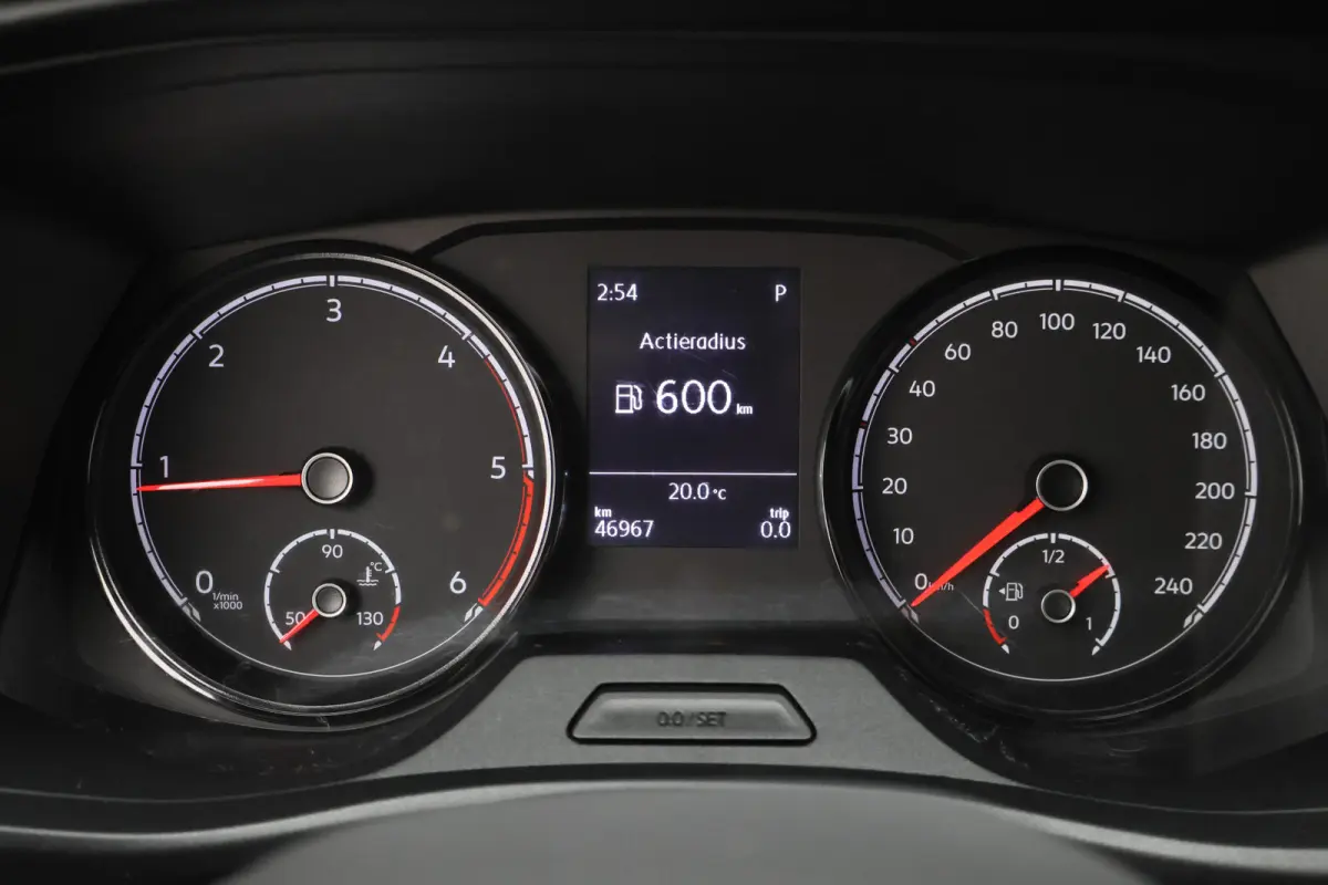 2.0 TDI DSG L2H1 Leer,