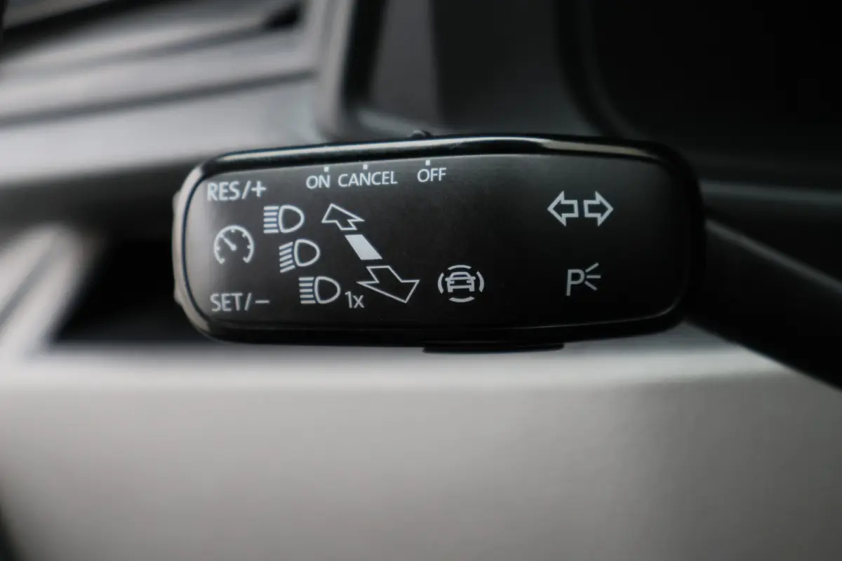 2.0 TDI DSG L2H1 Leer,