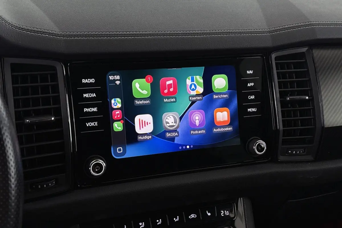 1.5 TSI Sportline Business Leder 20"Velgen Camera Carplay Trekhaak
