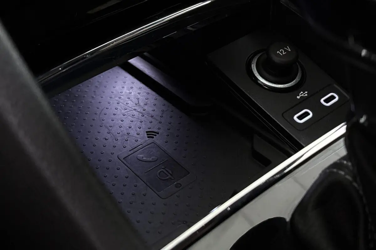 1.5 TSI Sportline Business Leder 20"Velgen Camera Carplay Trekhaak