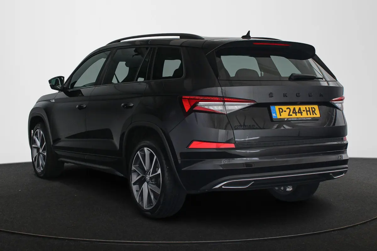 1.5 TSI Sportline Business Leder 20"Velgen Camera Carplay Trekhaak