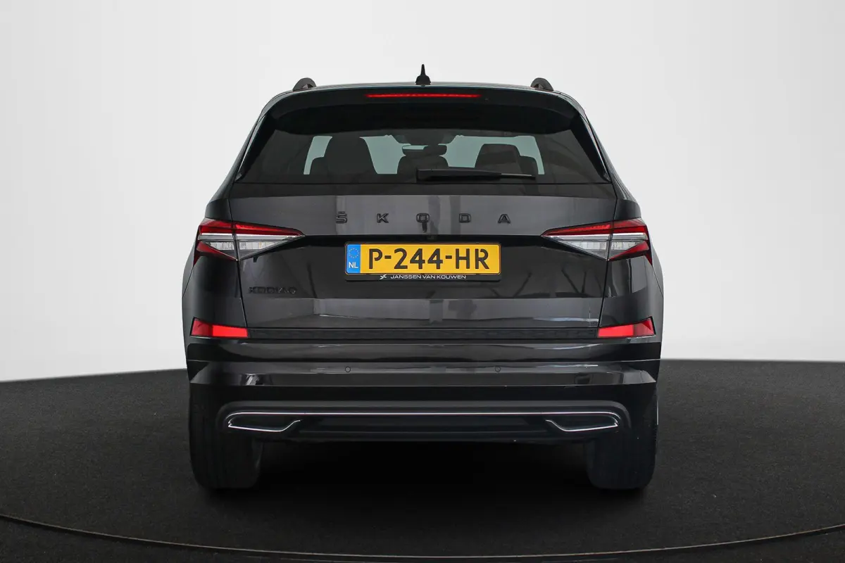 1.5 TSI Sportline Business Leder 20"Velgen Camera Carplay Trekhaak