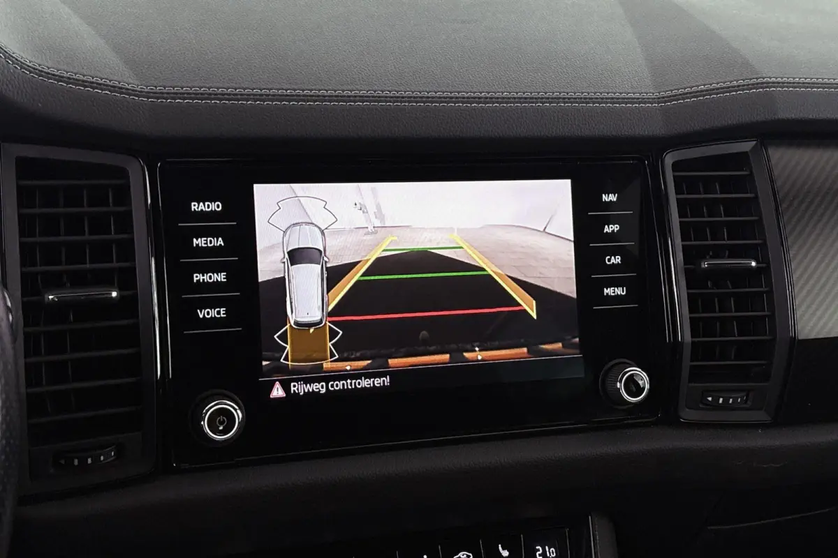 1.5 TSI Sportline Business Leder 20"Velgen Camera Carplay Trekhaak