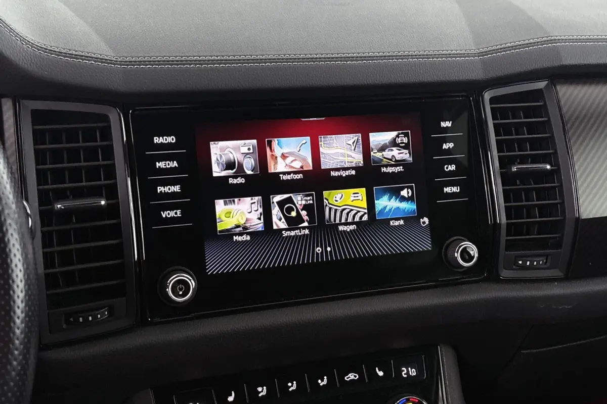 1.5 TSI Sportline Business Leder 20"Velgen Camera Carplay Trekhaak