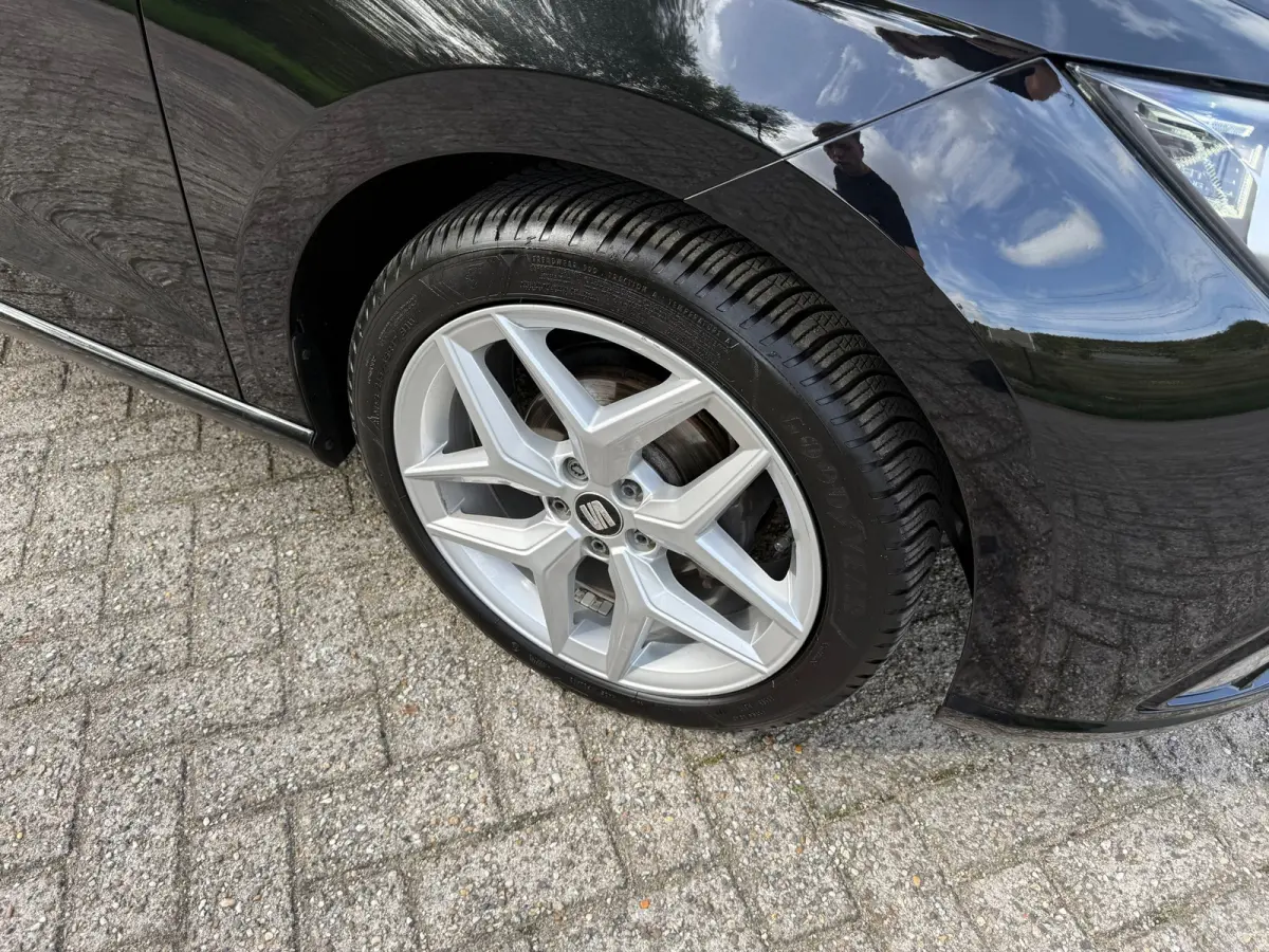 1.0 TSI FR CARPLAY I UNIEKE KM STAND I PDC I CRUISE I CLIMA I MOOI