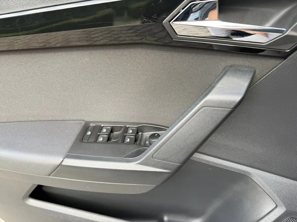1.0 TSI FR CARPLAY I UNIEKE KM STAND I PDC I CRUISE I CLIMA I MOOI
