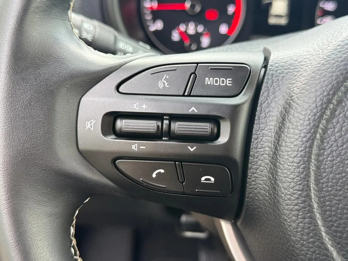 1.0 DPi DynamicPlusLine | Automaat | Camera | Keyless | Navi | Apple Carplay | Android Auto | Climate Control | Cruise Control |