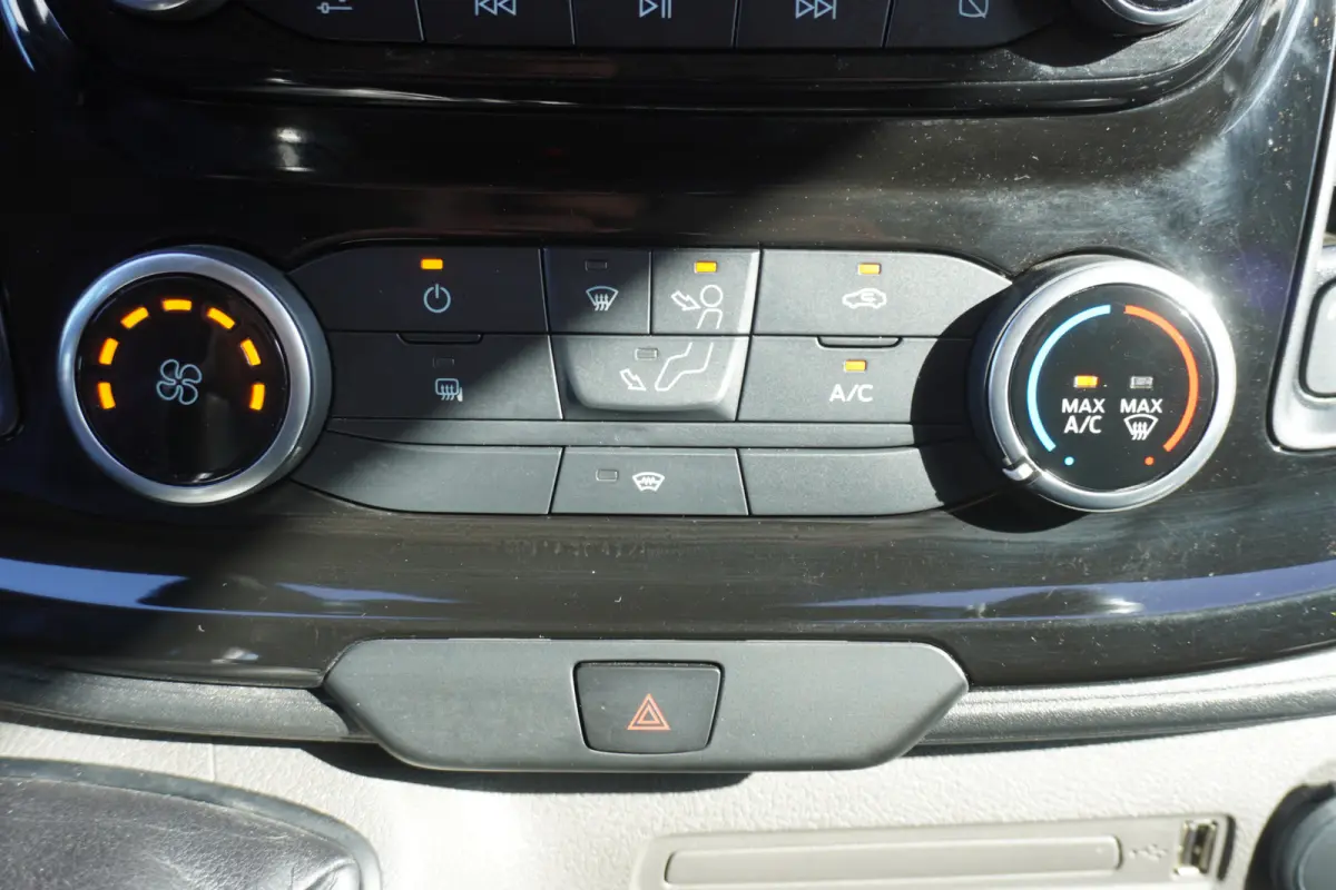 170pk L3H2 Trail Raptor Trekhaak Apple carplay LED Cruise control Imperiaal Navigatie