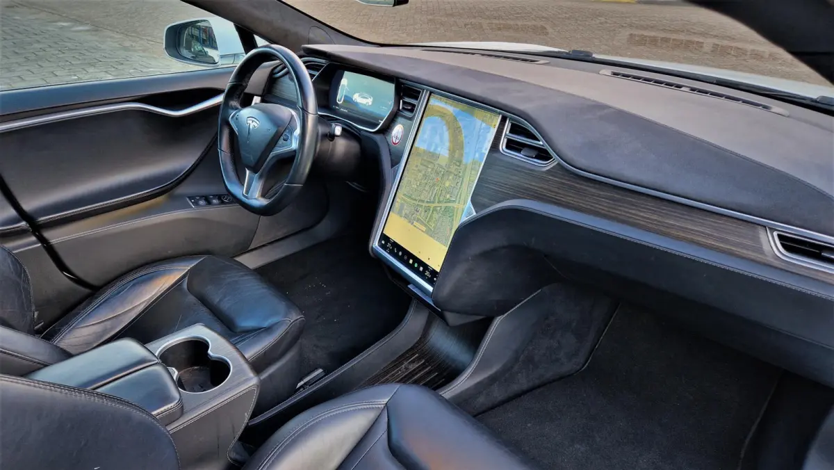 70D Free supercharge Autopilot Panodak Camera Navigatie NAP Leer Luchtvering