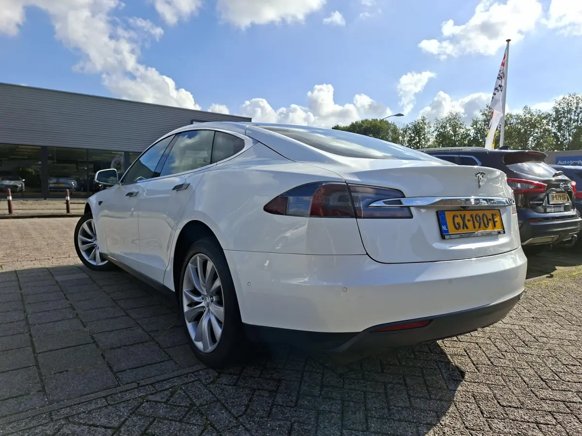70D Free supercharge Autopilot Panodak Camera Navigatie NAP Leer Luchtvering