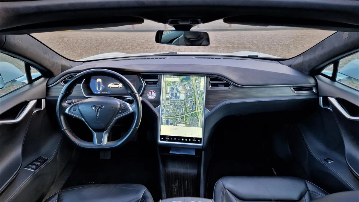 70D Free supercharge Autopilot Panodak Camera Navigatie NAP Leer Luchtvering