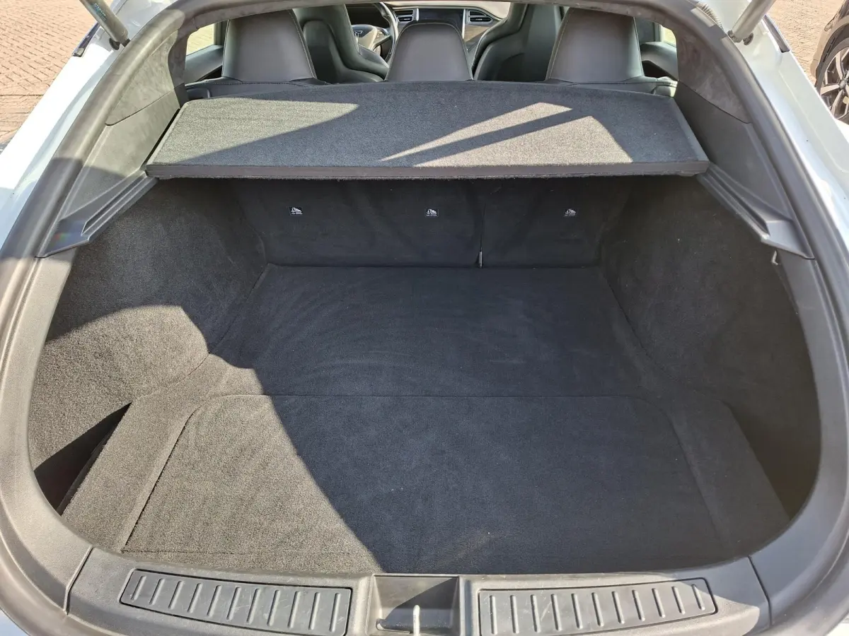 70D Free supercharge Autopilot Panodak Camera Navigatie NAP Leer Luchtvering