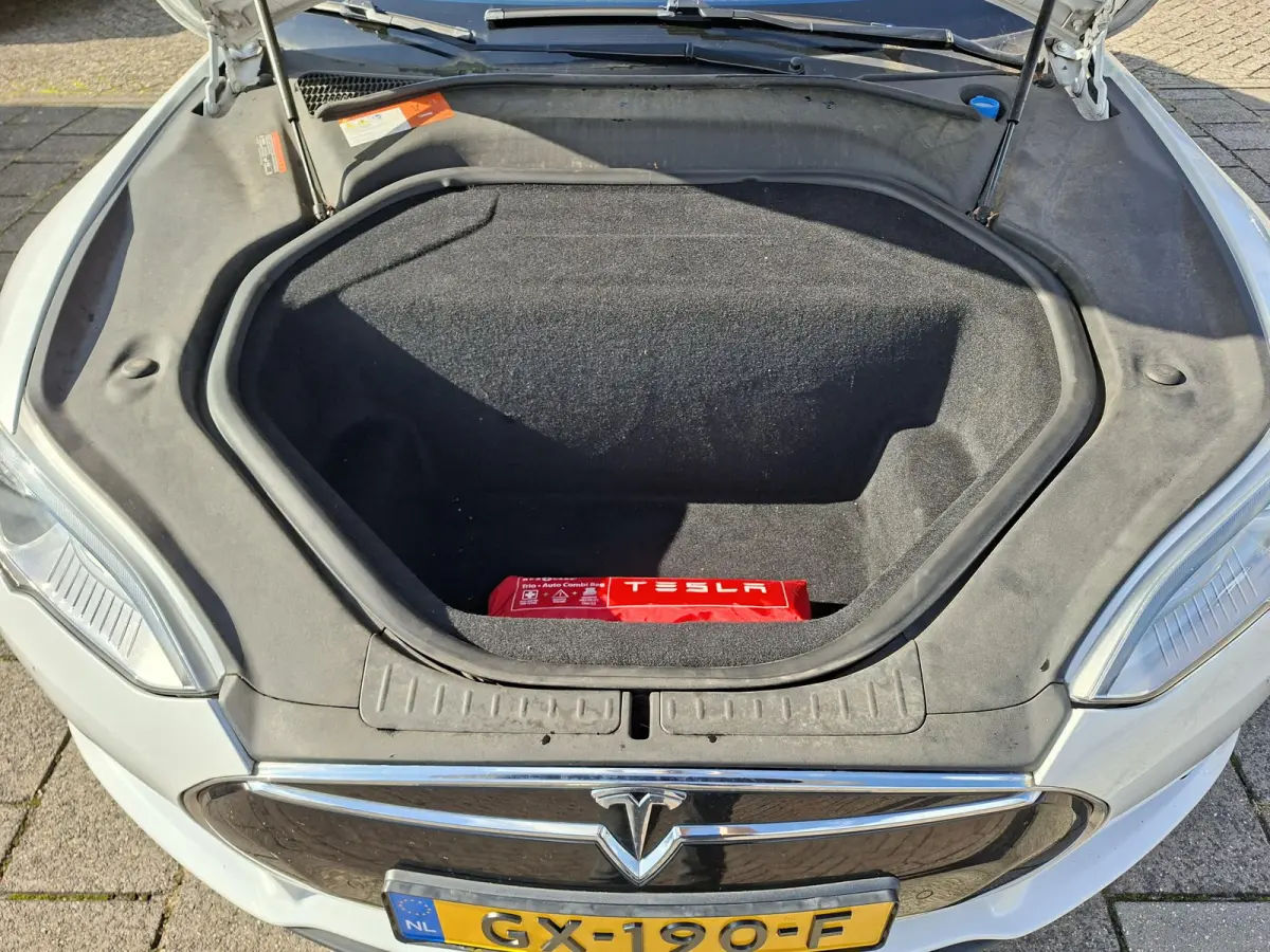 70D Free supercharge Autopilot Panodak Camera Navigatie NAP Leer Luchtvering
