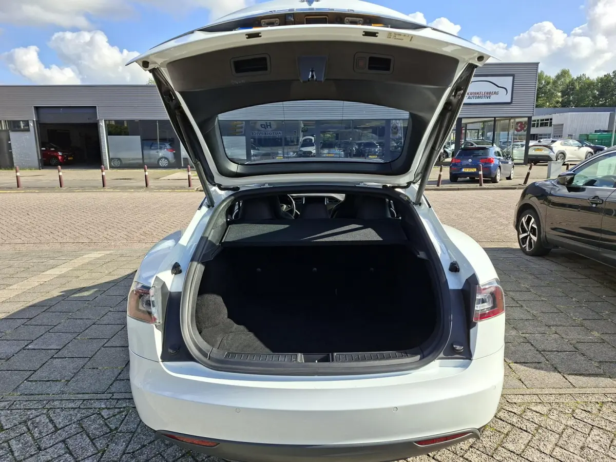 70D Free supercharge Autopilot Panodak Camera Navigatie NAP Leer Luchtvering