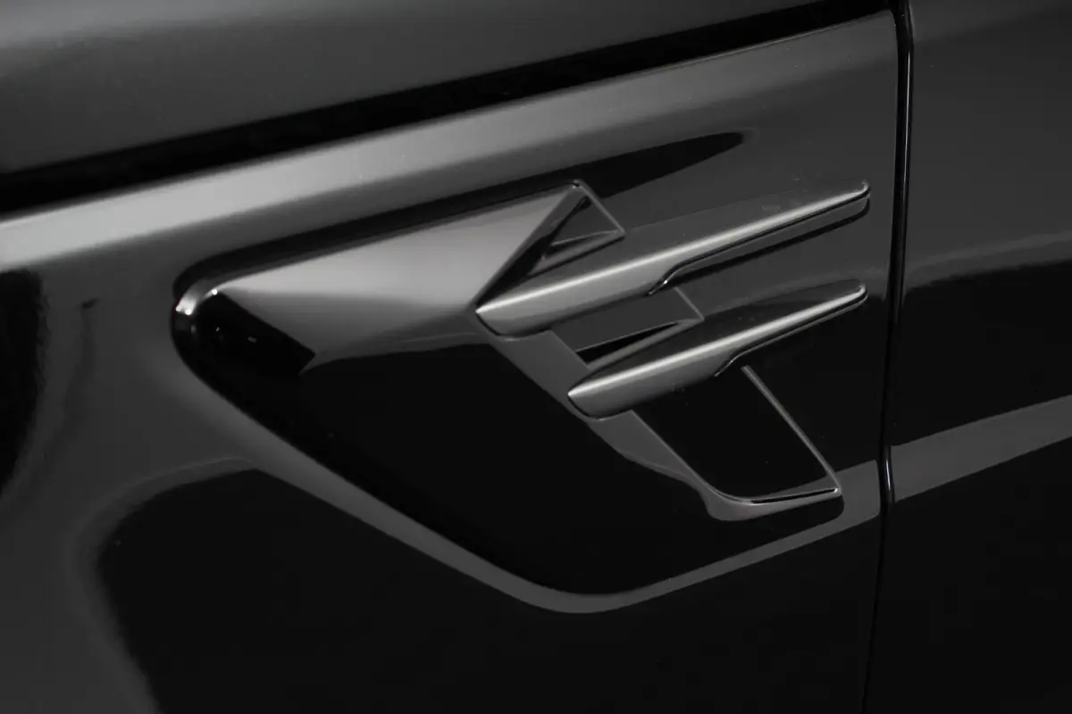 P400e HSE Hybrid Dynamic Leder Schuif / kantel / Panorama dak Meridian sound system Camera Electrisch bedienbare achterklep Standkachel