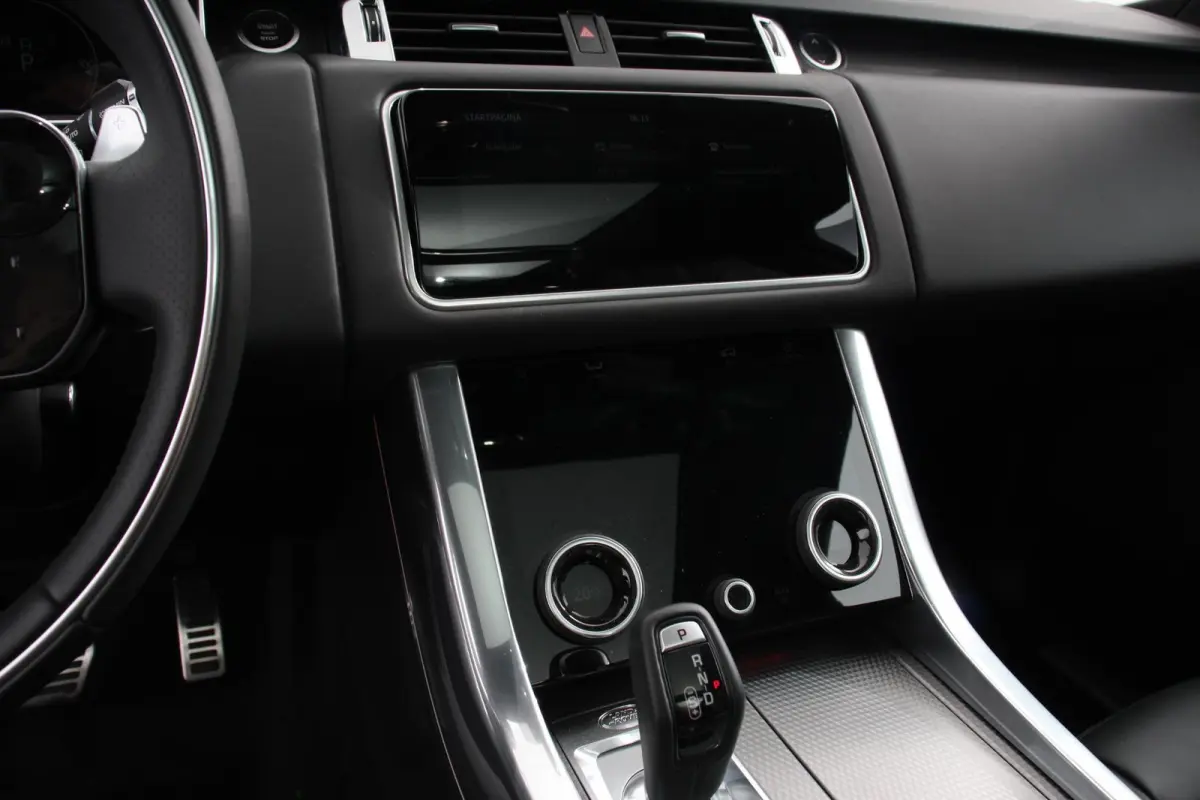P400e HSE Hybrid Dynamic Leder Schuif / kantel / Panorama dak Meridian sound system Camera Electrisch bedienbare achterklep Standkachel