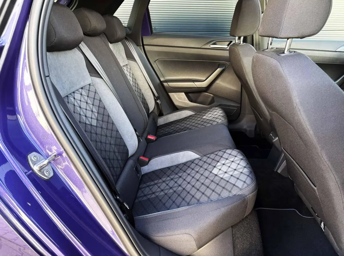 1.0 TSI 95pk DSG R-Line | Panoramadak | IQ light | Camera
