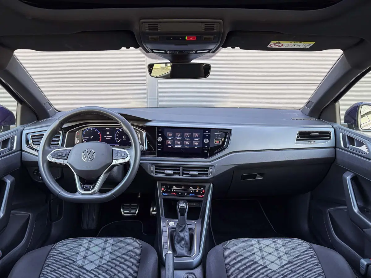 1.0 TSI 95pk DSG R-Line | Panoramadak | IQ light | Camera
