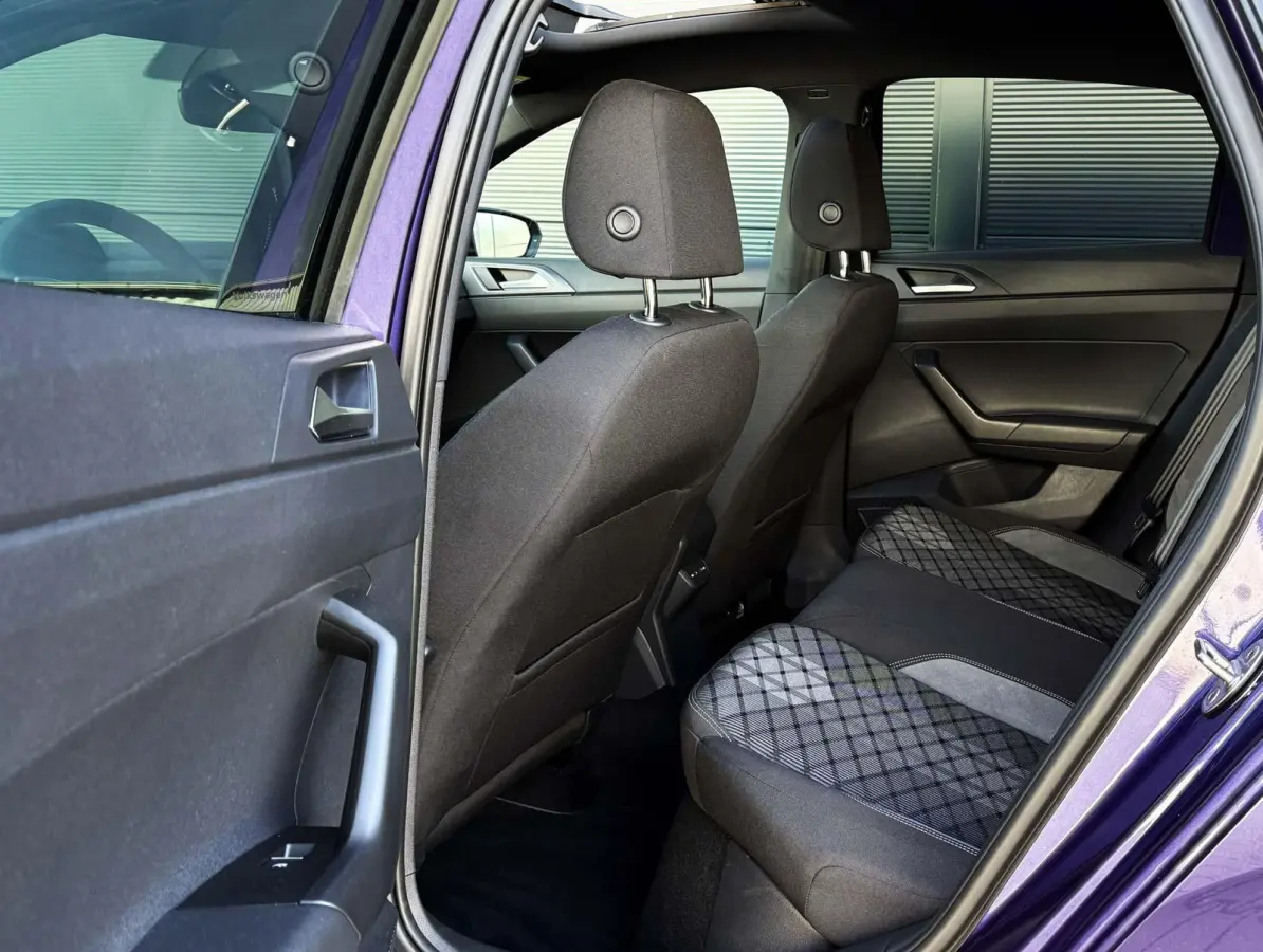 1.0 TSI 95pk DSG R-Line | Panoramadak | IQ light | Camera