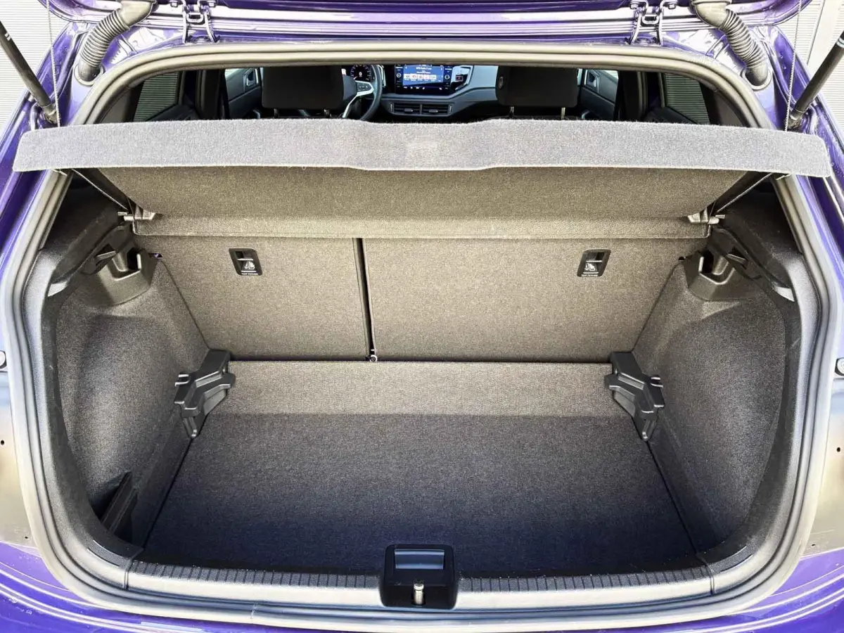 1.0 TSI 95pk DSG R-Line | Panoramadak | IQ light | Camera
