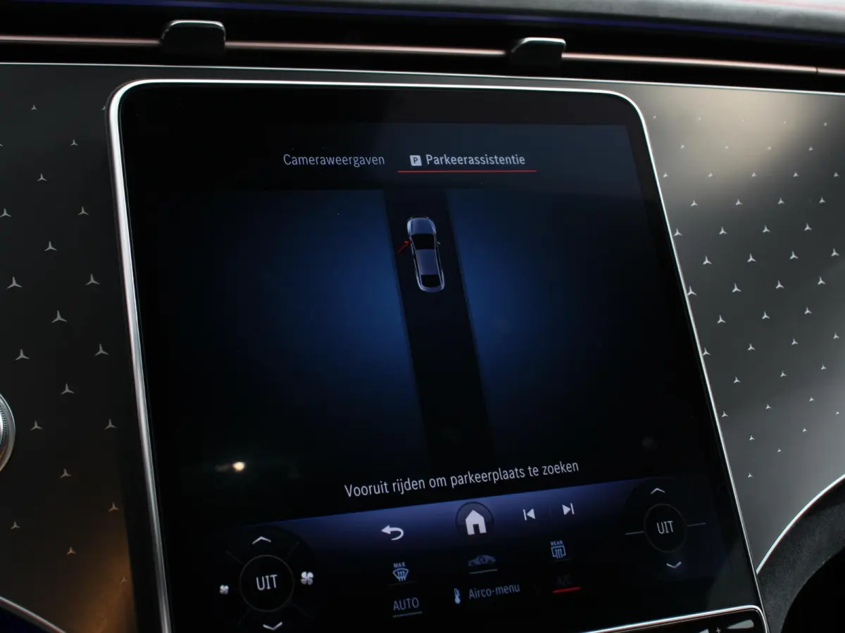 350 AMG Line Edition Advanced Plus 292 kWh Climate control Adaptieve cruise control Parkeersensoren Achteruitrijcamera Sfeerverlichting Stoelverwarming Keyless LED Navigatie