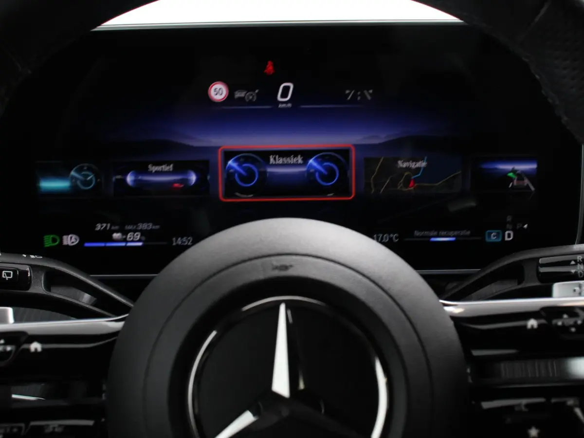 350 AMG Line Edition Advanced Plus 292 PK 4matic Climate control Adaptieve cruise control Parkeersensoren Achteruitrijcamera Sfeerverlichting Stoelverwarming Keyless LED Navigatie