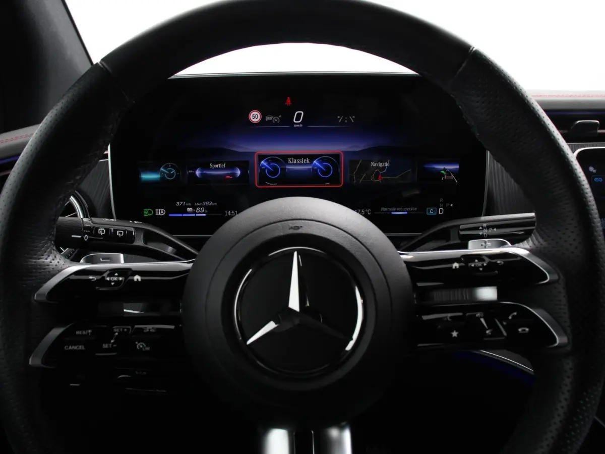 350 AMG Line Edition Advanced Plus 292 PK 4matic Climate control Adaptieve cruise control Parkeersensoren Achteruitrijcamera Sfeerverlichting Stoelverwarming Keyless LED Navigatie