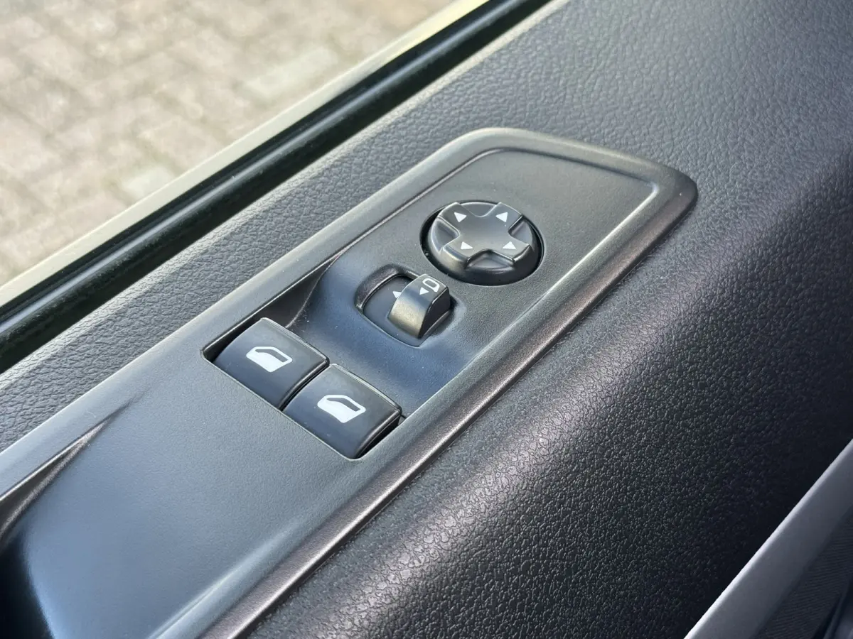 2.0 CDTI L3H1 DC Automaat Innovation Irmscher Sport Navi Adaptive Cruise Carplay Leder/Alcantara Stoelverwarming