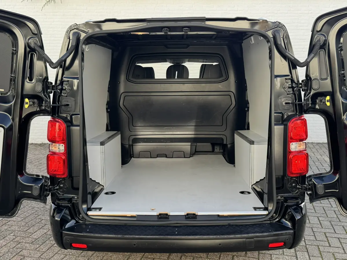2.0 CDTI L3H1 DC Automaat Innovation Irmscher Sport Navi Adaptive Cruise Carplay Leder/Alcantara Stoelverwarming