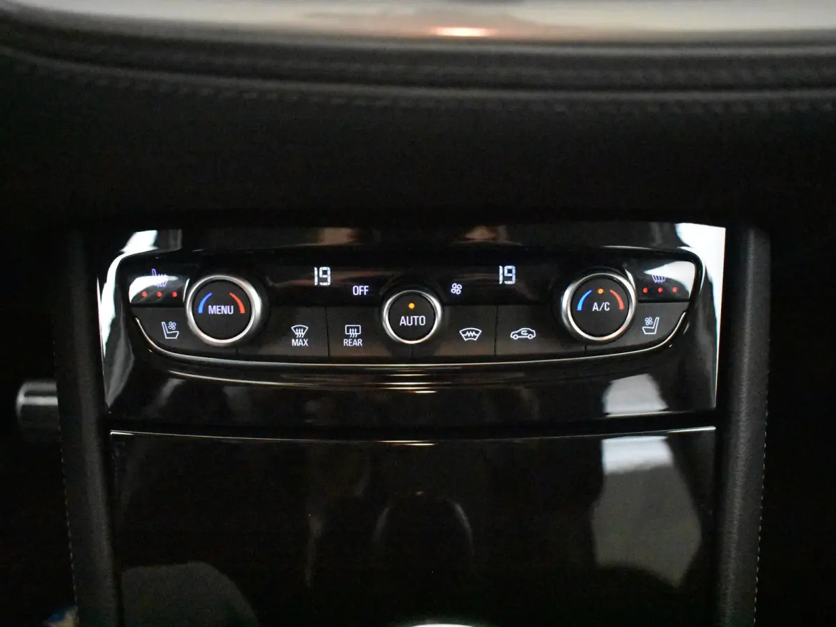 1.2 Turbo Ultimate l Elektr. Stoel incl Memory l Leder l Denon Sound l Full LED l Elekt. Achterklep l Stoelverwarming l