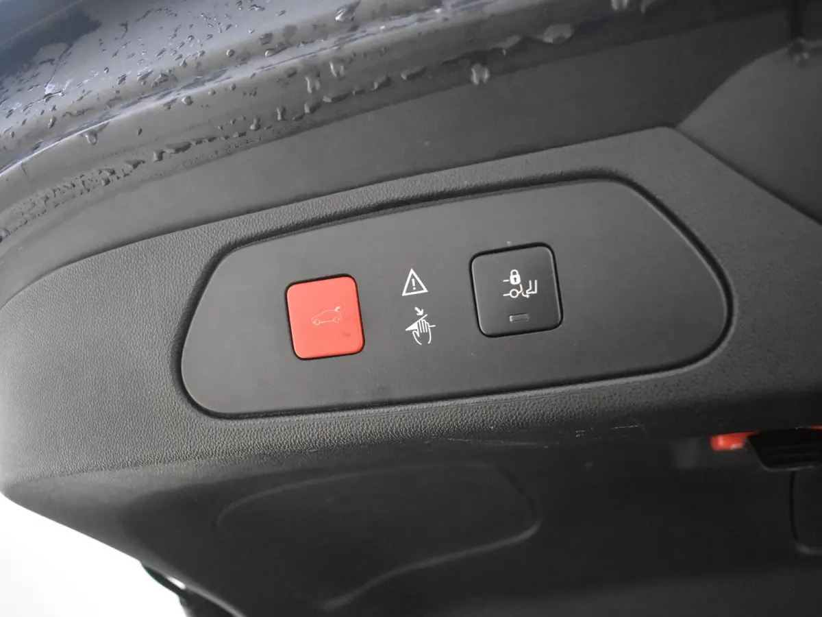 1.2 Turbo Ultimate l Elektr. Stoel incl Memory l Leder l Denon Sound l Full LED l Elekt. Achterklep l Stoelverwarming l