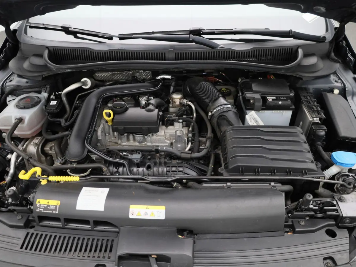 1.0 TSI R-Line Edition