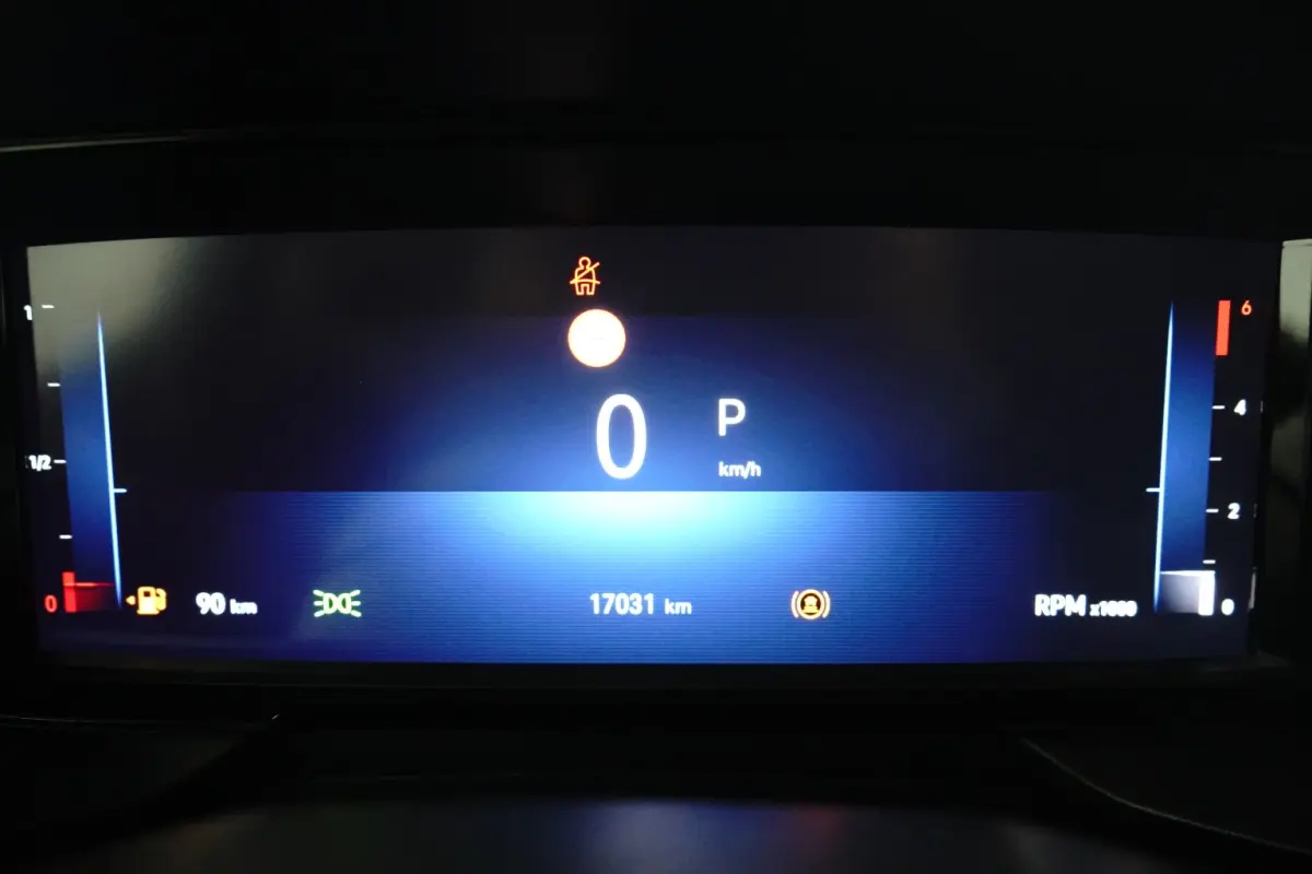 1.5 BlueHDi 130 EAT8 S&S L1 | Achteruitrijcamera met 180° Area view | Achteruitrijcamera met geïntegreerde Display in Binnenspiegel | Airconditioning