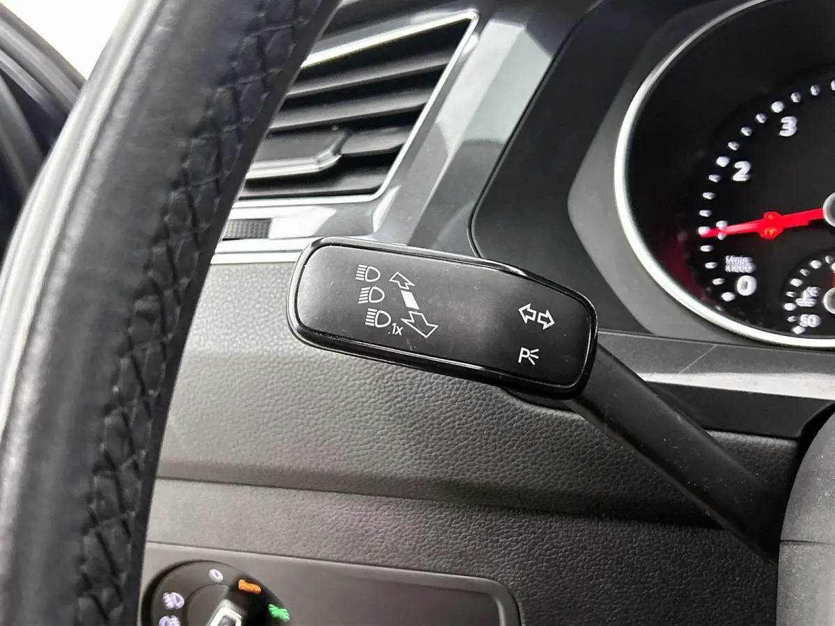 1.5 TSI Comfortline Business 150 PK | Automaat | Navigatie | Panoramadak | Parkeercamera | Stoelmassage | Stoelverwarming | Climate Control | Apple Carplay | Android Auto | Adaptive Cruise C