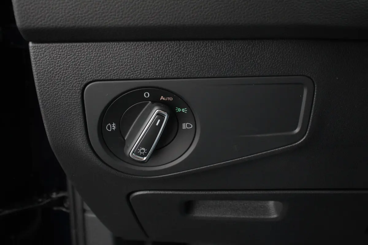 1.5 TSI 150pk DSG Life 7p. Navigatie Climate Control Adaptieve cruise control Achteruitrijcamera Trekhaak Virtual Cockpit Elektrische achterklep Stoelverwarming Led Lichtmetalen velgen Parke