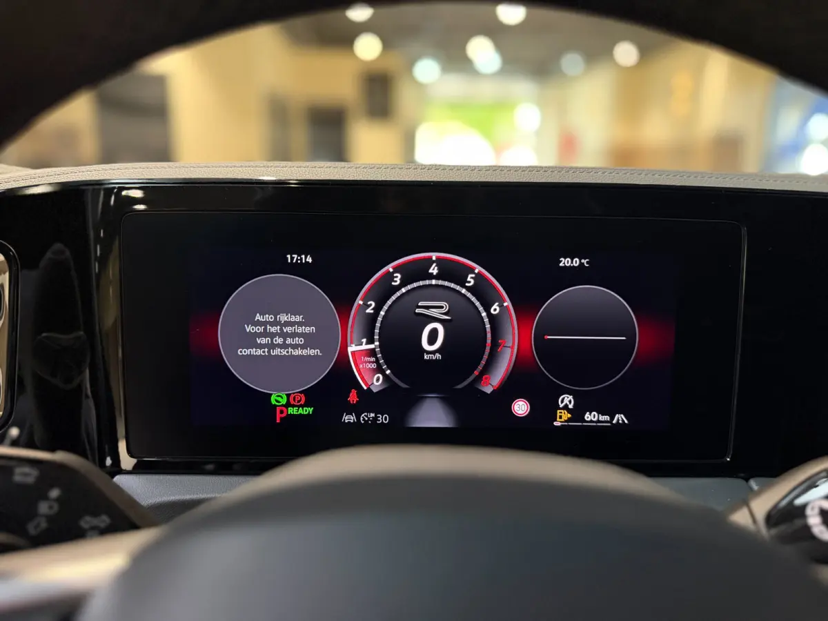 1.5 eTSI R-Line|Keyless|360 camera|Sfeer|Stoel Verwarming|