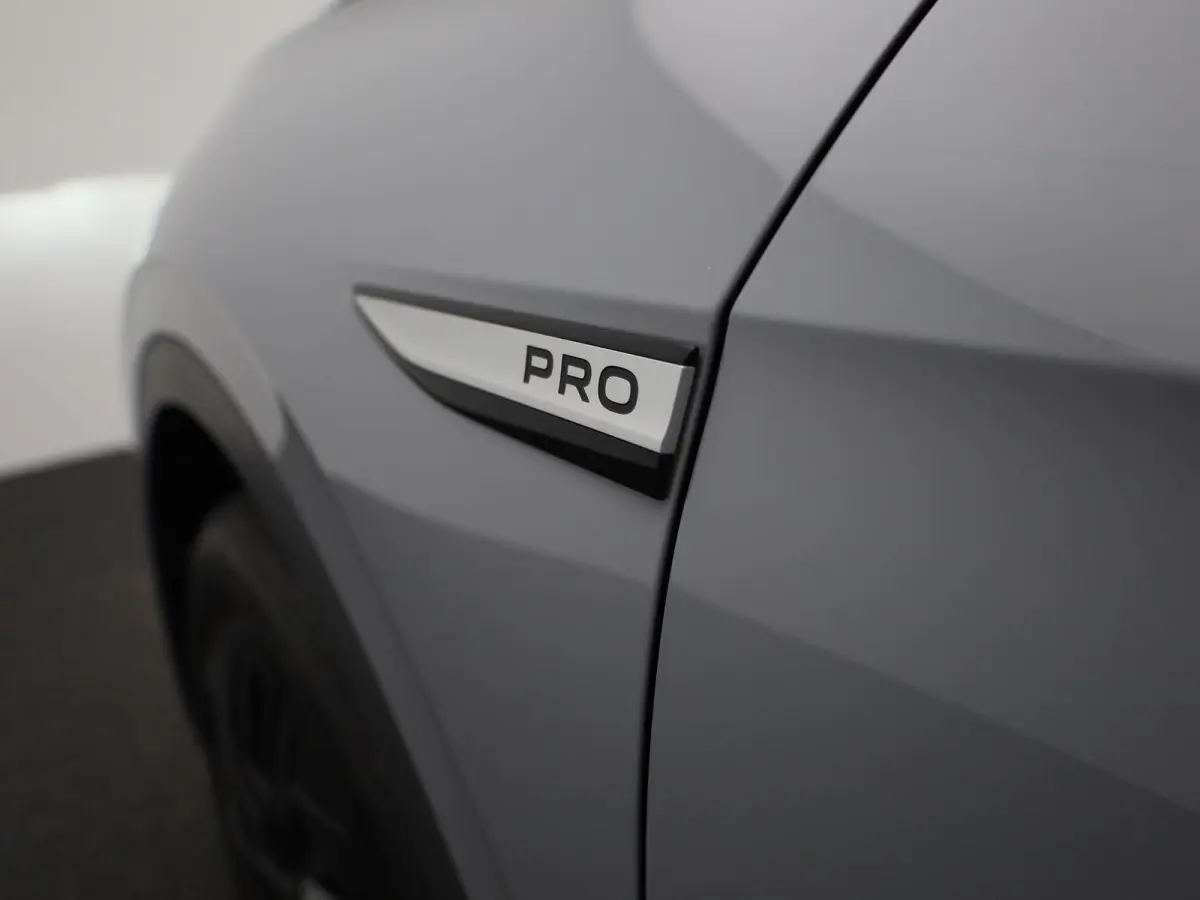 Pro 77 kWh 204 PK| SoH 98,96% | Dealeronderhouden | Trekhaak | Navigatie Pro | Achteruitrijcamera | Stoelverwarming | Stuurwielverwarming | Parkeersensoren