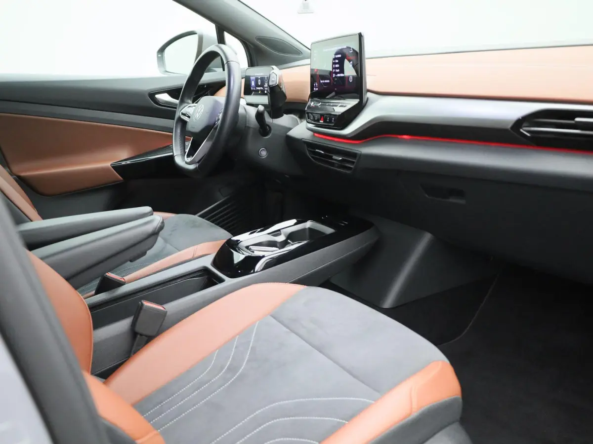 Pro 77 kWh 204 PK| SoH 98,96% | Dealeronderhouden | Trekhaak | Navigatie Pro | Achteruitrijcamera | Stoelverwarming | Stuurwielverwarming | Parkeersensoren