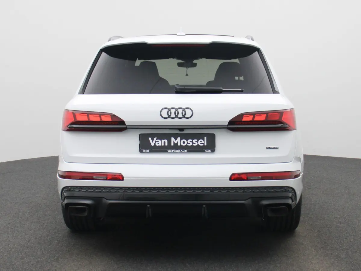 60 TFSI e quattro Pro Line S Competition 490 PK l Adaptive cruise control l Glazen panoramadak l Bang & Olufsen Advanced 3D l Dodehoekdetectie l 360 graden camera l Luchtvering l Stoelverwar