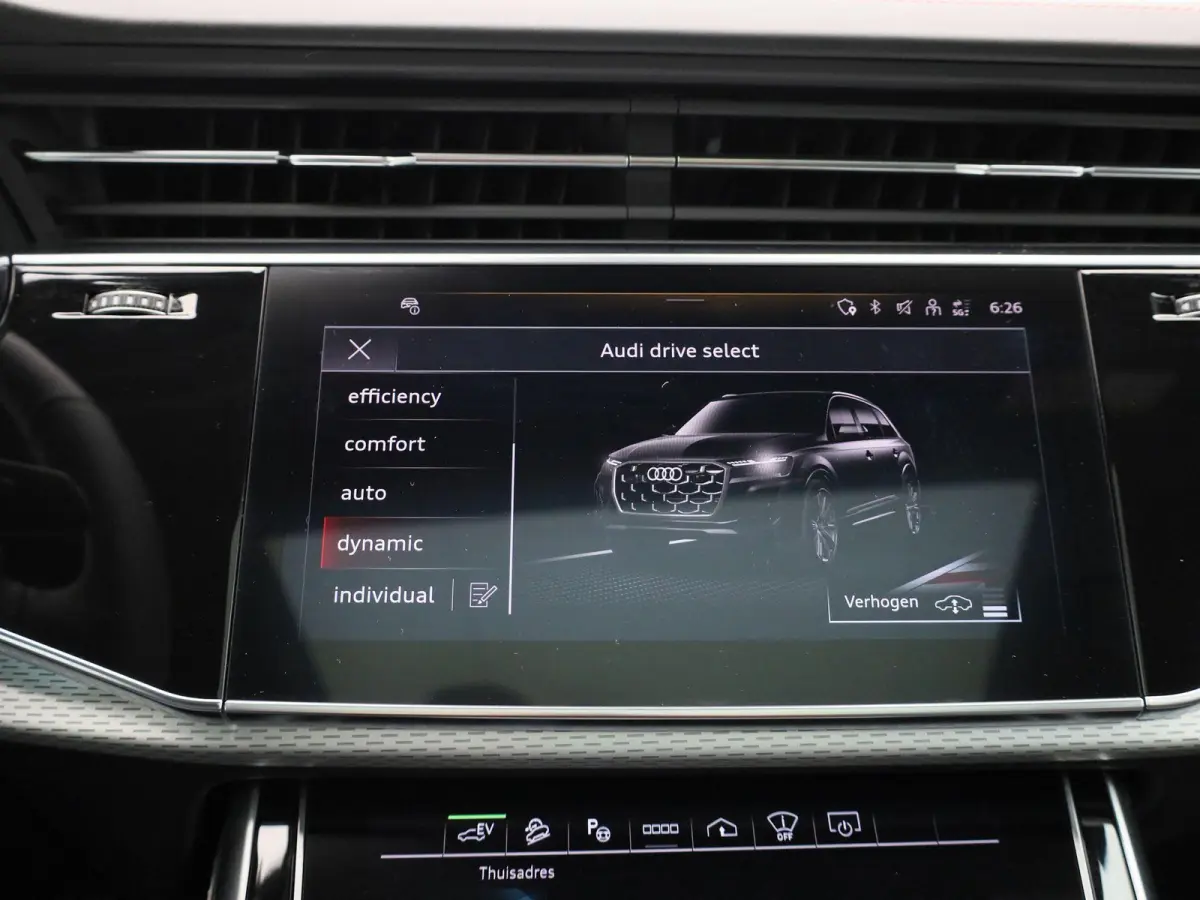 60 TFSI e quattro Pro Line S Competition 490 PK l Adaptive cruise control l Glazen panoramadak l Bang & Olufsen Advanced 3D l Dodehoekdetectie l 360 graden camera l Luchtvering l Stoelverwar