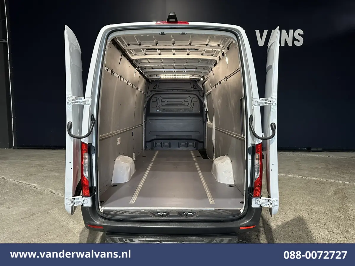 315 CDI 150pk L3H2 Euro6 Airco | Camera | Apple Carplay | Android Auto Bijrijdersbank