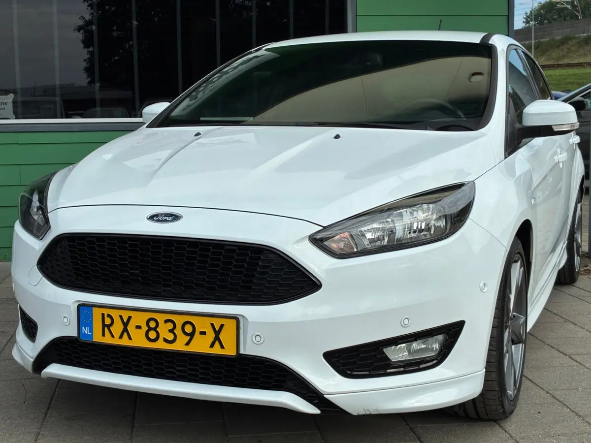 1.0 ST-Line|2e Eigenaar|Navigatie|CruiseControl|Climatronic|Trekhaak|NAP|Nieuwe APK|