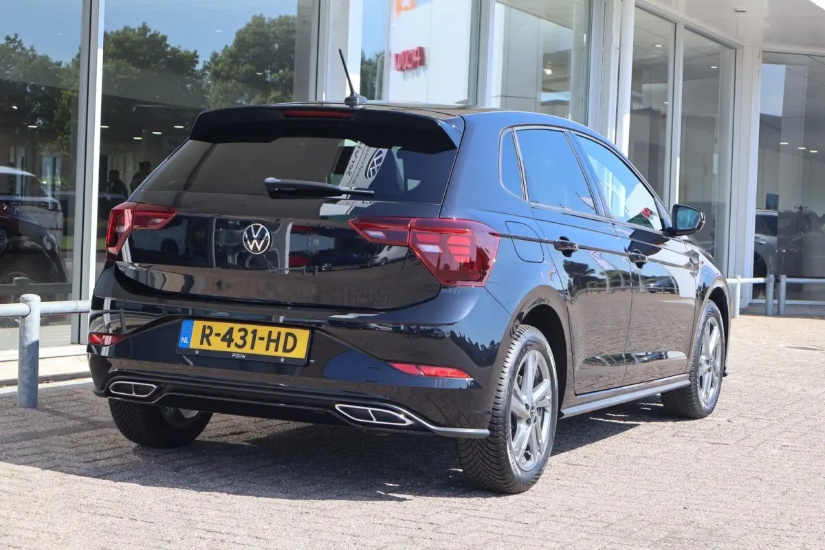 1.0 TSI 95pk R-Line | Adaptive Cruise | PDC | Apple Carplay | Clima