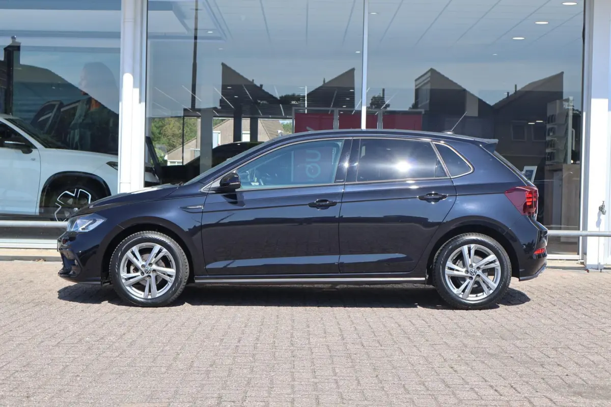 1.0 TSI 95pk R-Line | Adaptive Cruise | PDC | Apple Carplay | Clima