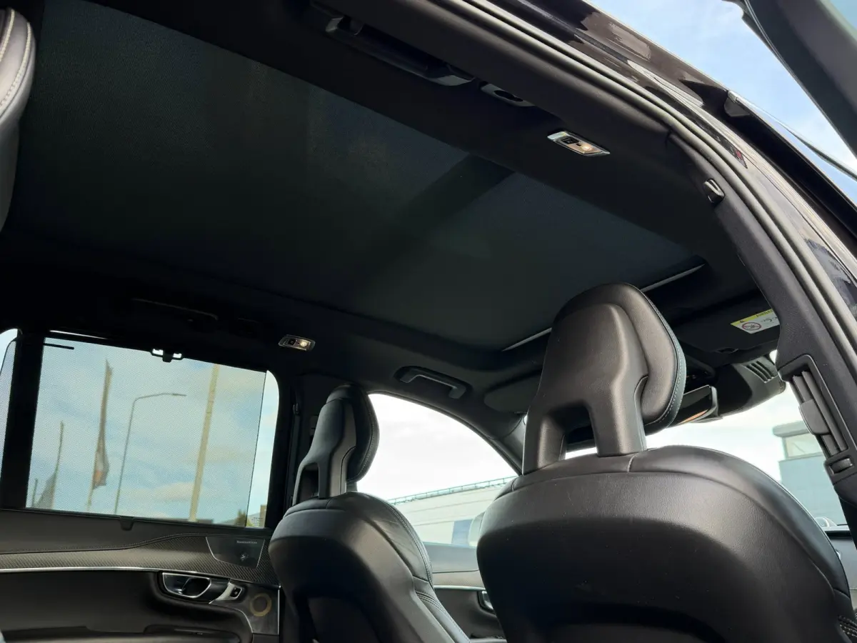 2.0 T8 Twin Engine AWD R DESIGN l AFNM. TREKHAAK