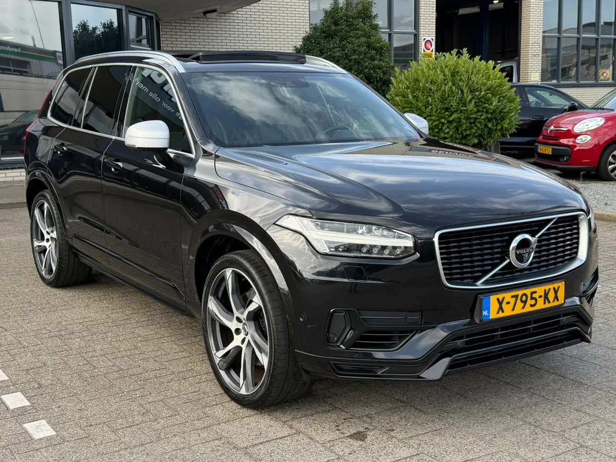 2.0 T8 Twin Engine AWD R DESIGN l AFNM. TREKHAAK