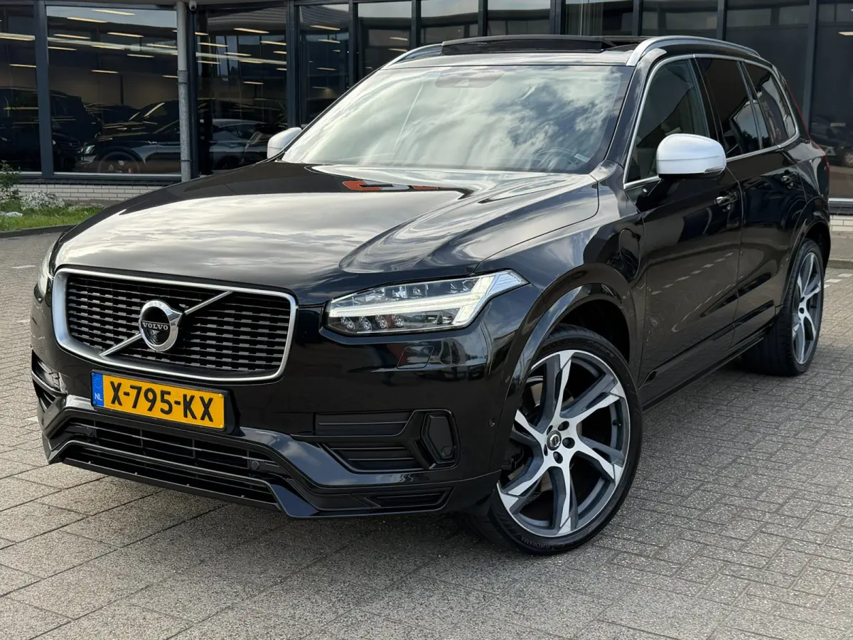 2.0 T8 Twin Engine AWD R DESIGN l AFNM. TREKHAAK