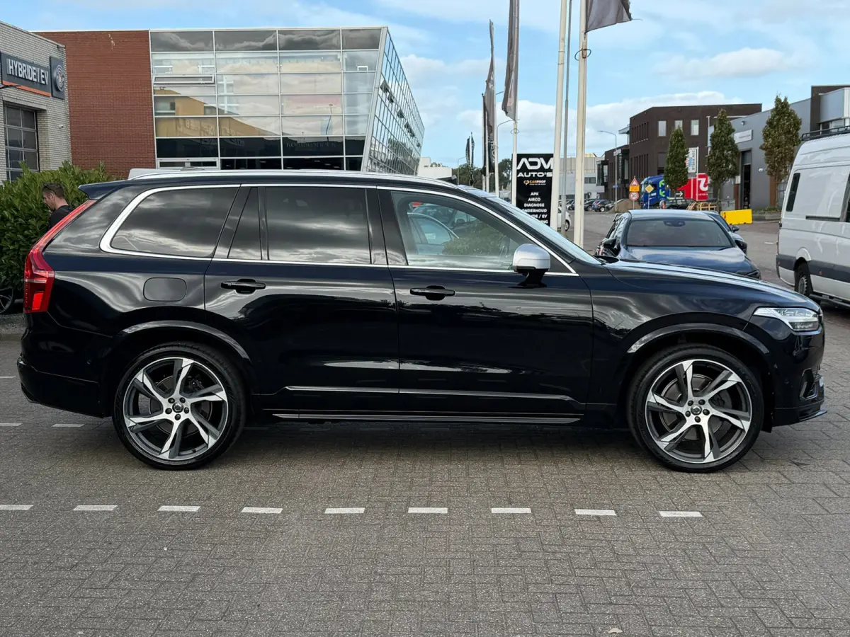 2.0 T8 Twin Engine AWD R DESIGN l AFNM. TREKHAAK
