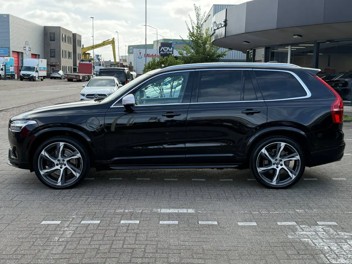 2.0 T8 Twin Engine AWD R DESIGN l AFNM. TREKHAAK